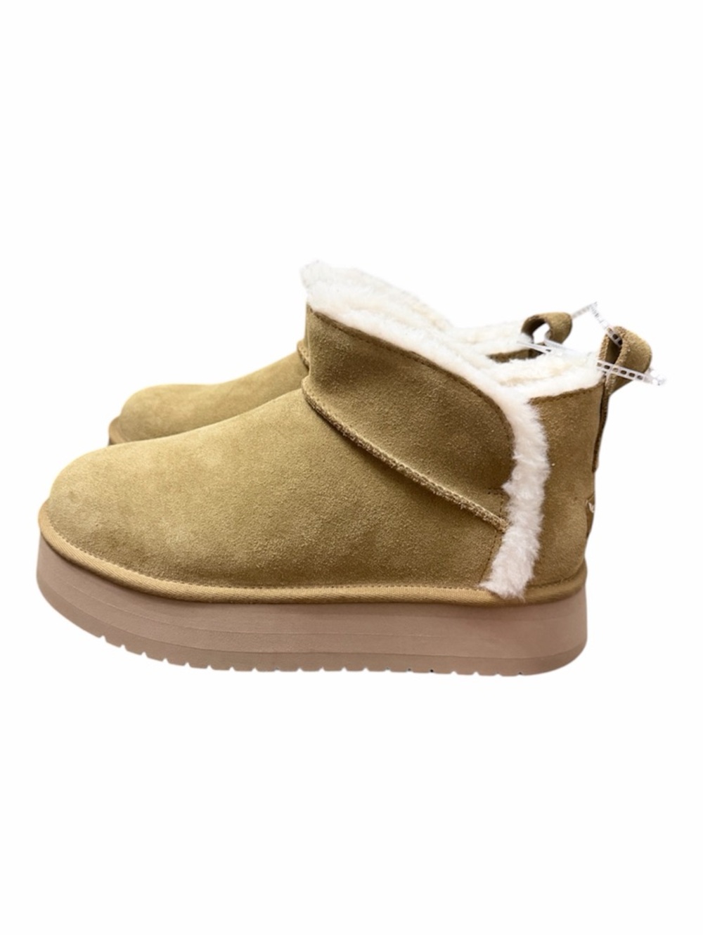 NWOB Kookaburra ultra mini platform Light Beige Treaded Sole Boot sz 9